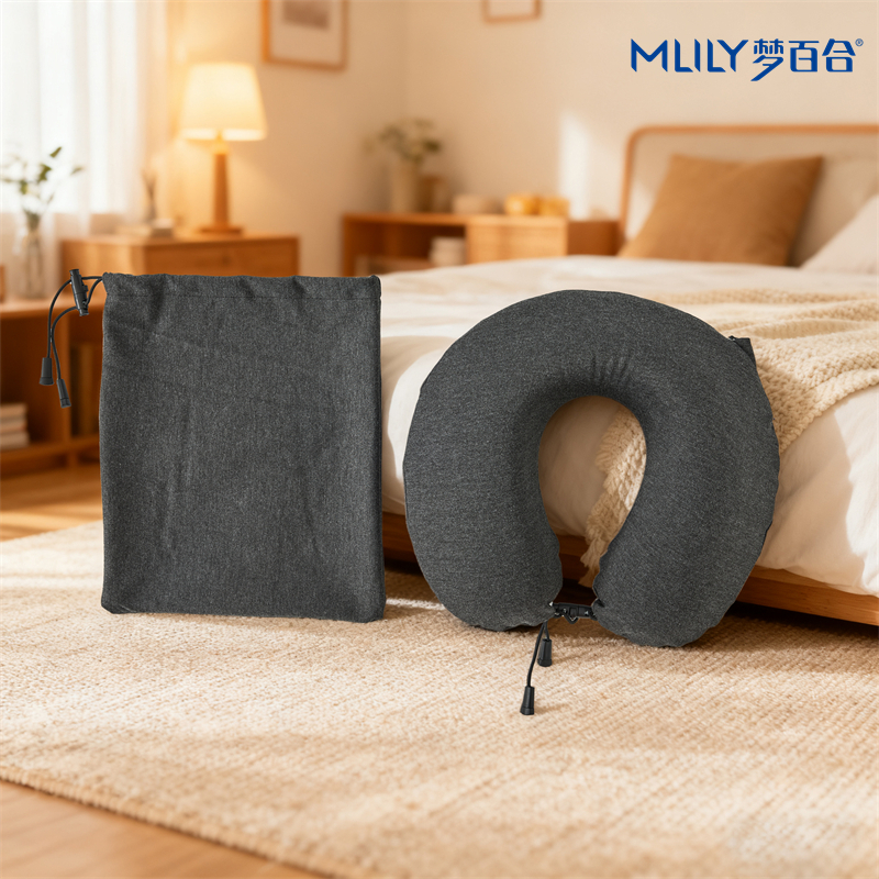 梦百合Mlily旅行护颈枕够轻不压颈，柔中有韧，舒缓解压