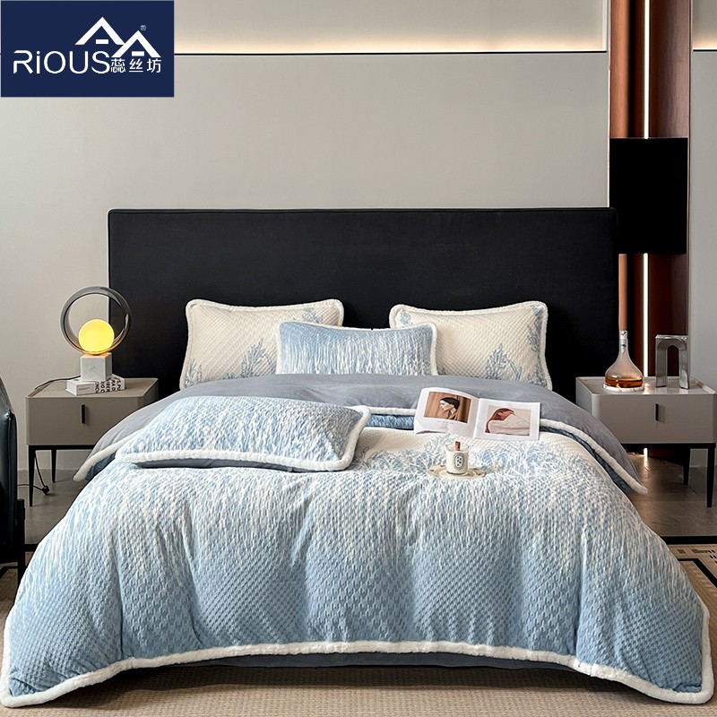 蕊丝坊家纺兔毛宽包边立体雕花牛奶绒床单四件套-米莱