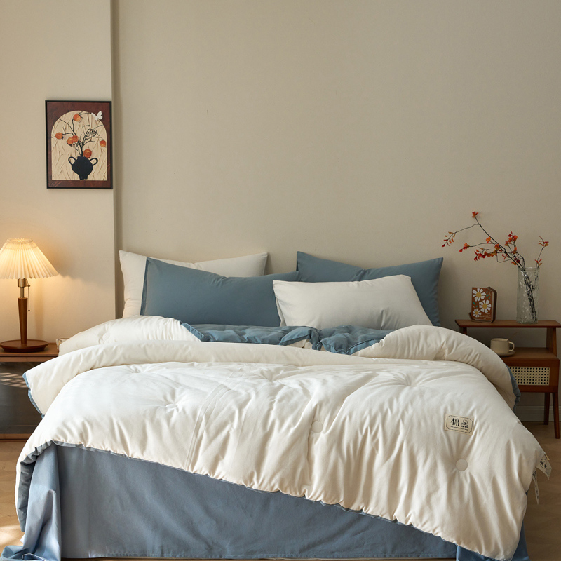 百丽安娜全棉简约风棉花被-蓝白