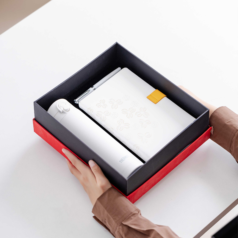 膳魔师+笔记本+笔JNFBBGF13