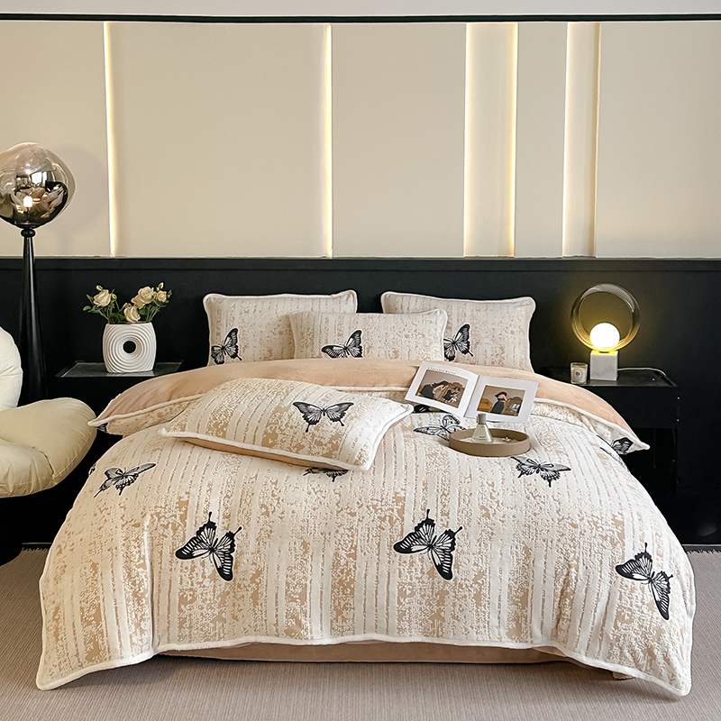 花花公子-家纺-牛奶绒加厚雕花冬季保暖四件套（8斤净重）