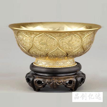 中国元素-鸳鸯莲瓣纹金碗