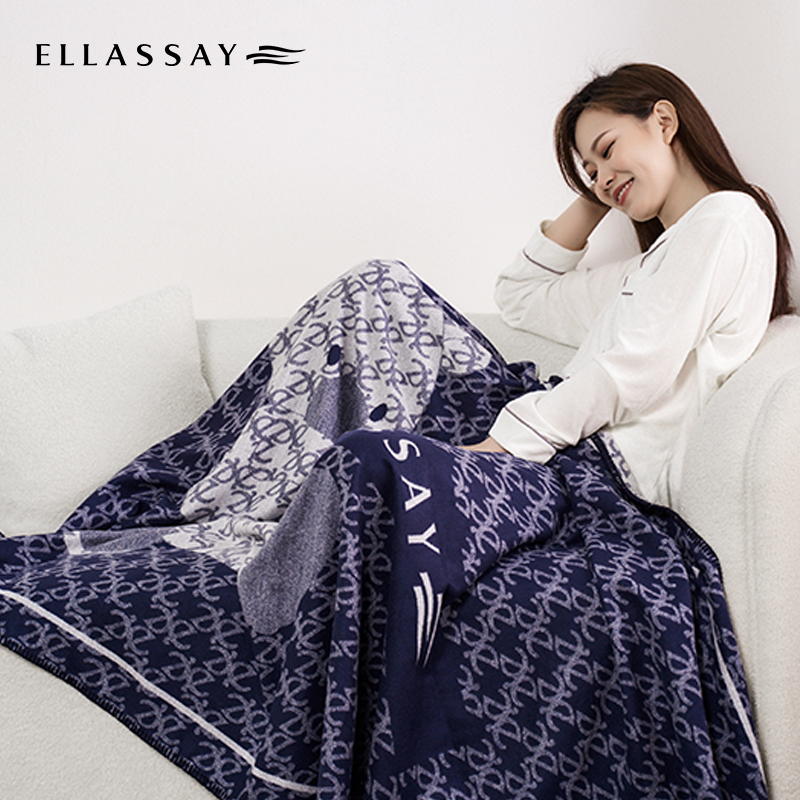 歌力思小熊披肩毯（大）EWZ34WJ906