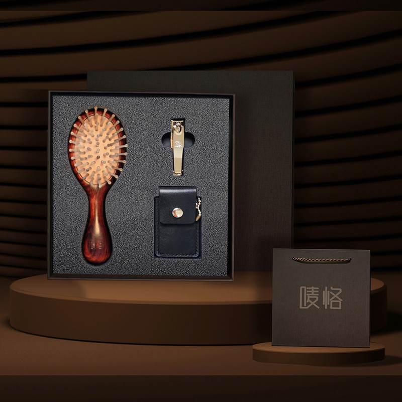【唛恪】羊角气垫梳+皮套指甲刀777