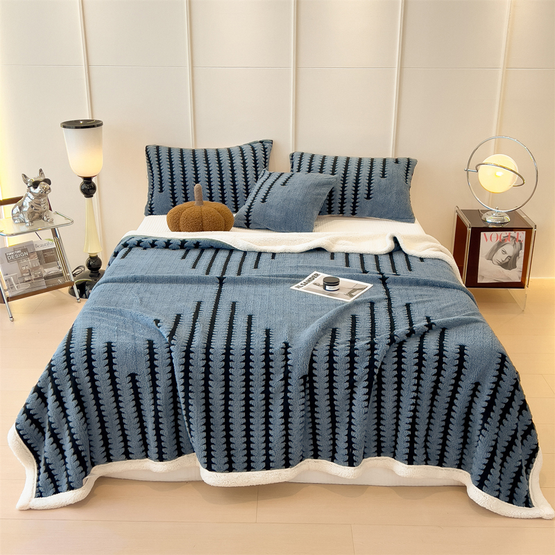 百丽安娜云杉羊羔绒盖毯-蓝