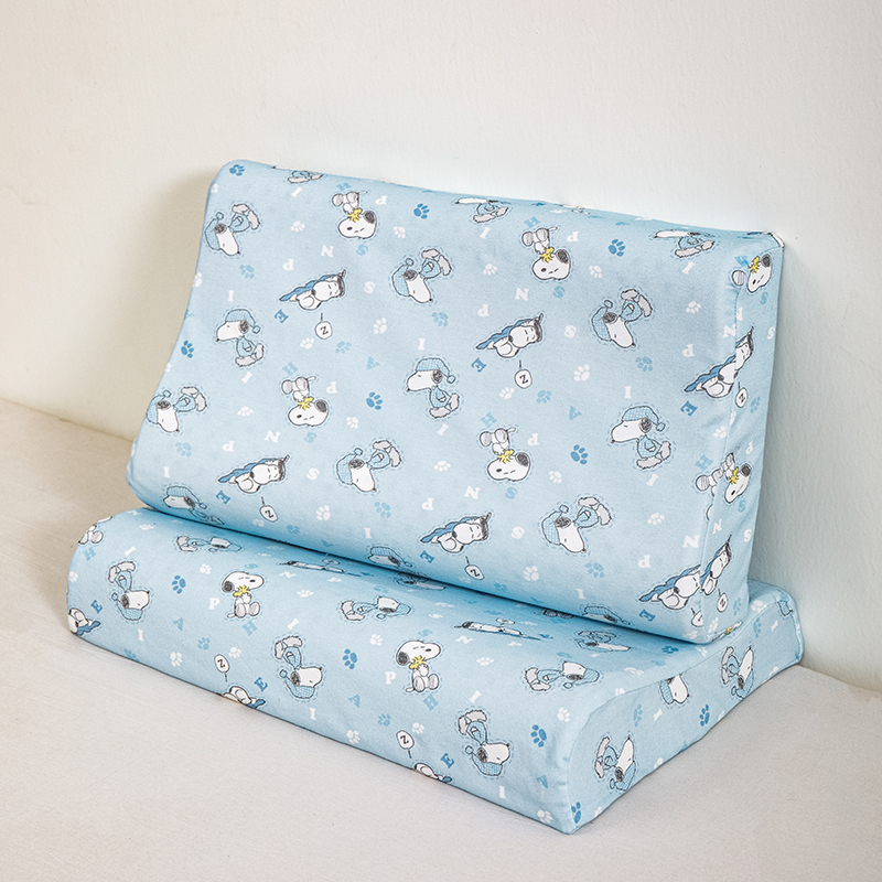 史努比乳胶枕6-12岁50*30*7-9cm学生枕头慢回弹