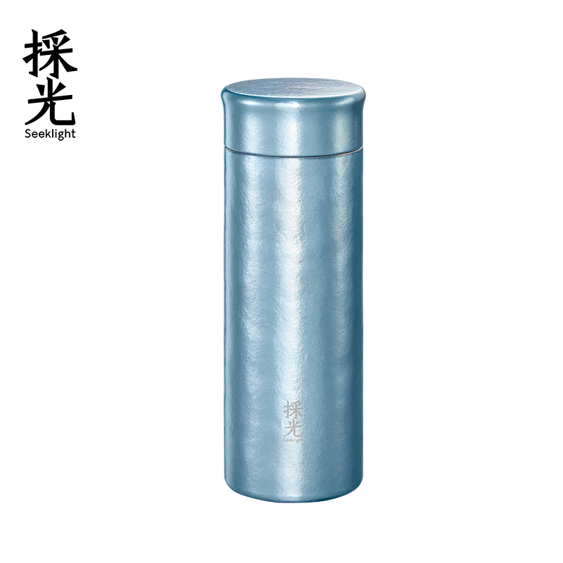 採光纯钛元和保温杯