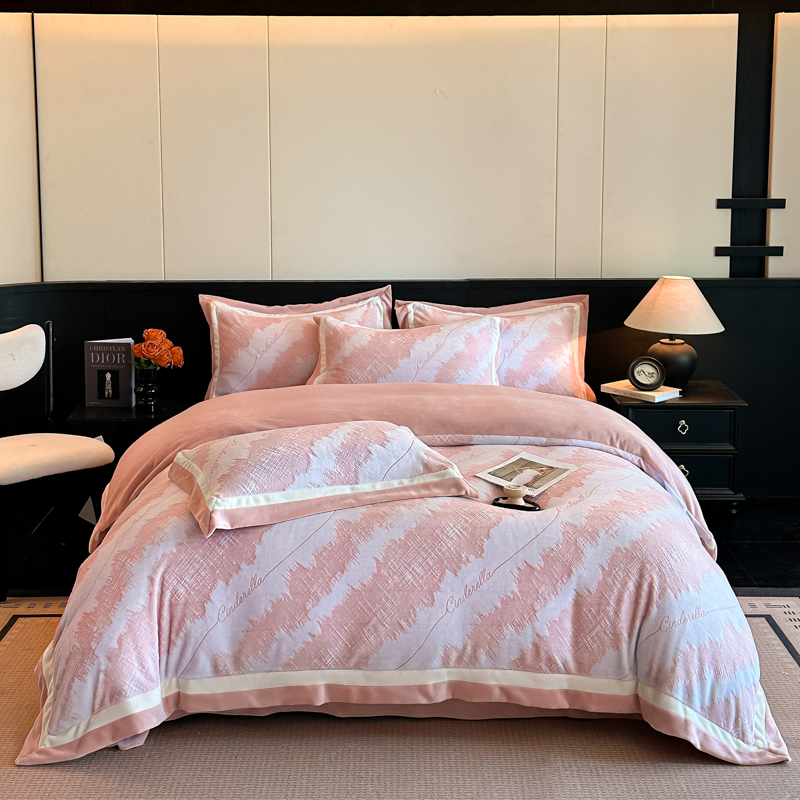 百丽安娜牛奶绒全消光四件套悠暇系列--意境粉