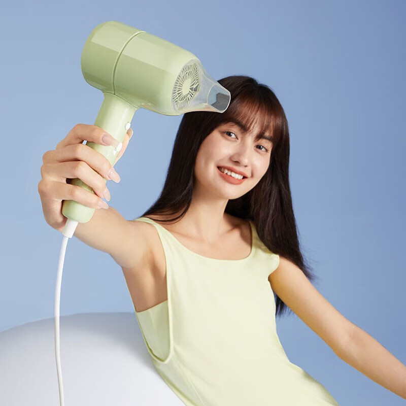 小熊电吹风DCF-B18L7