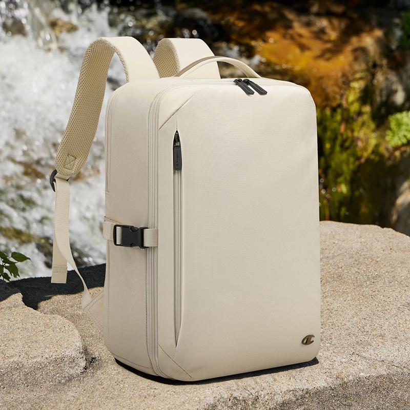 Champion大容量户外休闲双肩包GJDK36A2