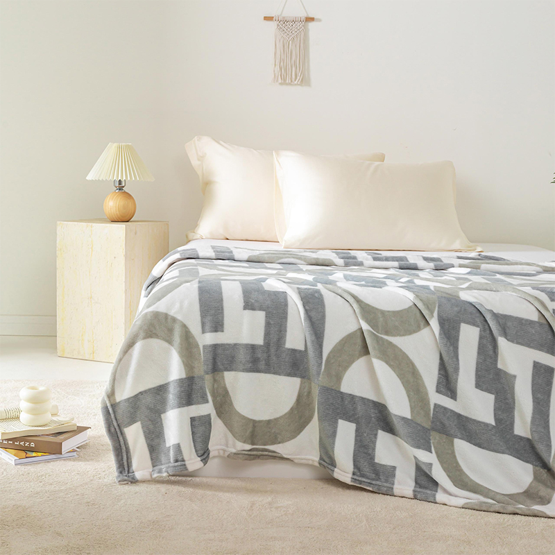 南方寝饰韵律亲肤柔绒毯B03025006