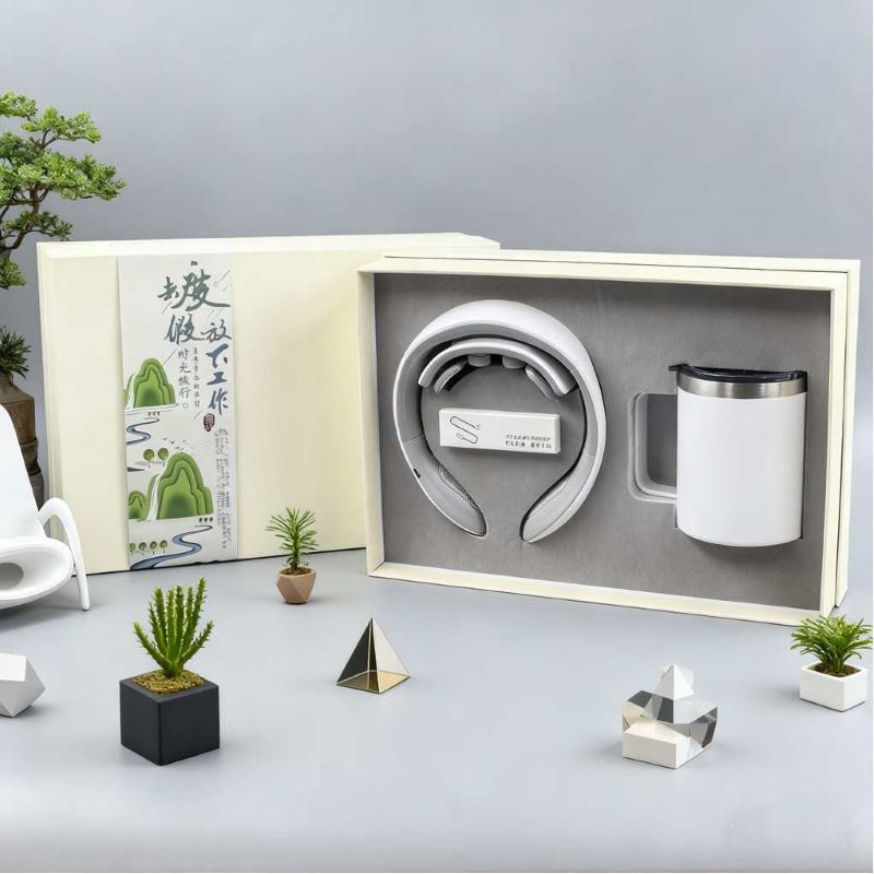 张驰有礼保温马克办公杯颈椎按摩仪套装