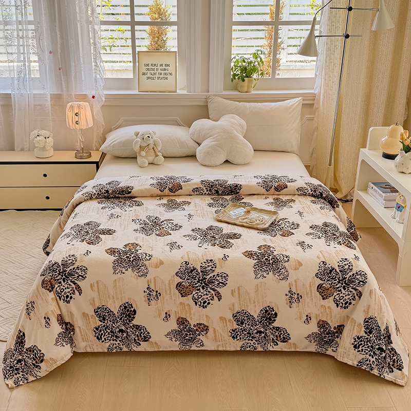 花花公子-家纺-潮牌舒云柔多功能休闲盖毯午睡毯